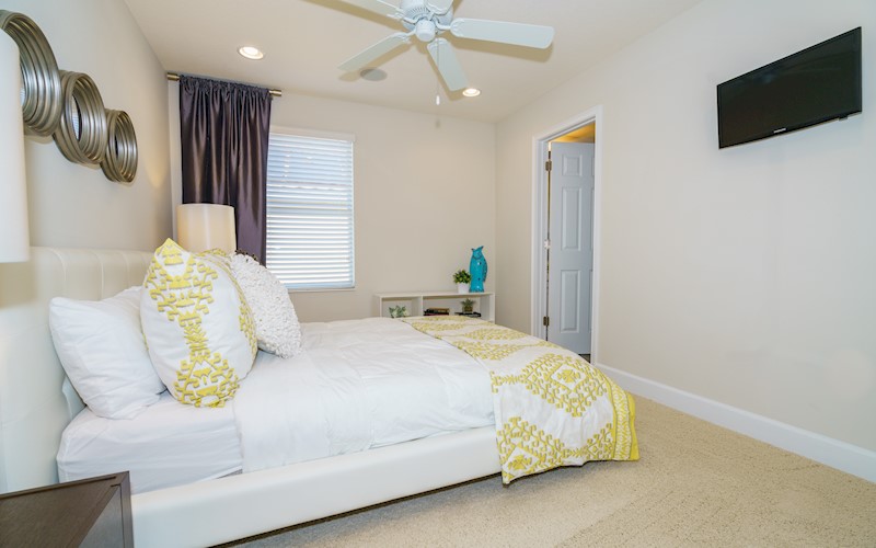 Whispering Lily Davenport, Orlando, Florida