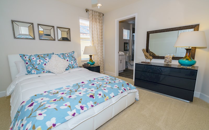 Whispering Lily Davenport, Orlando, Florida