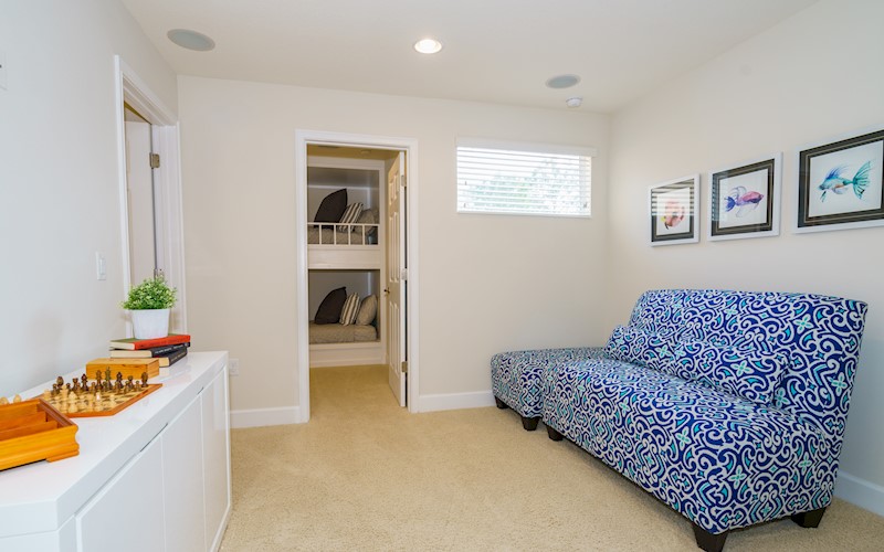 Whispering Lily Davenport, Orlando, Florida